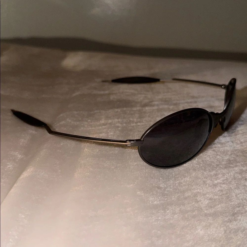 Oakley E Wire Titanium Gen 1.0 Vintage Metal Frame Silver Mirror Sunglasses